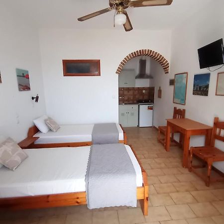 Villa Fourtuna Apartment Agios Ioannis Peristerion Exterior photo