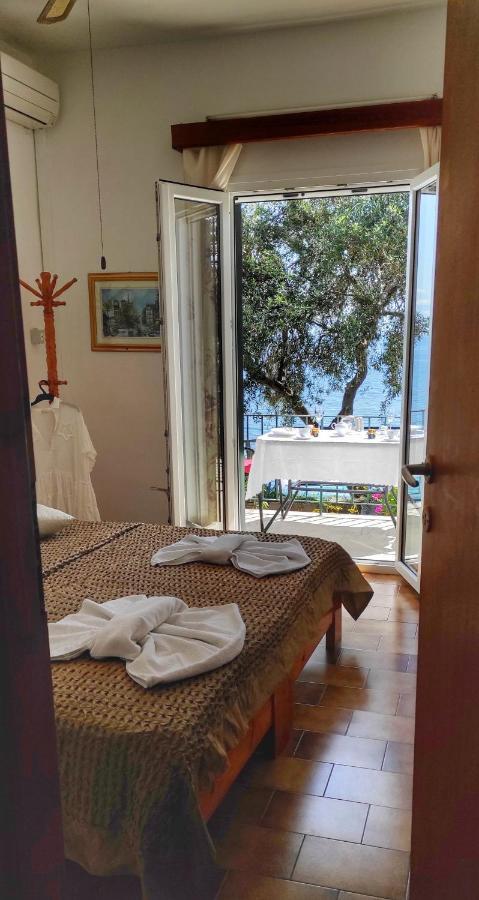 Villa Fourtuna Apartment Agios Ioannis Peristerion Exterior photo