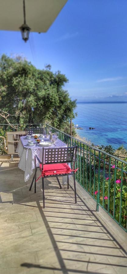 Villa Fourtuna Apartment Agios Ioannis Peristerion Exterior photo