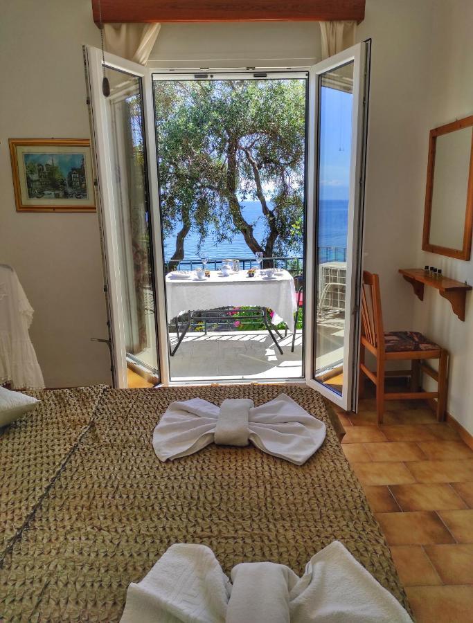 Villa Fourtuna Apartment Agios Ioannis Peristerion Exterior photo