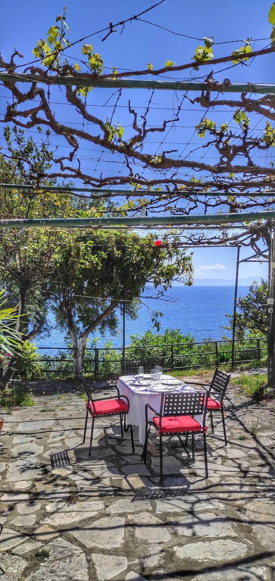 Villa Fourtuna Apartment Agios Ioannis Peristerion Exterior photo