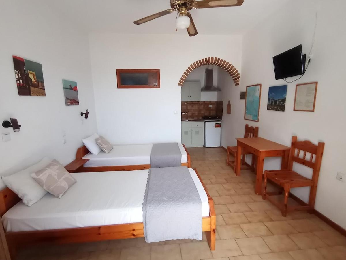 Villa Fourtuna Apartment Agios Ioannis Peristerion Exterior photo