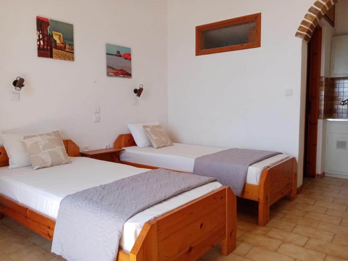 Villa Fourtuna Apartment Agios Ioannis Peristerion Exterior photo
