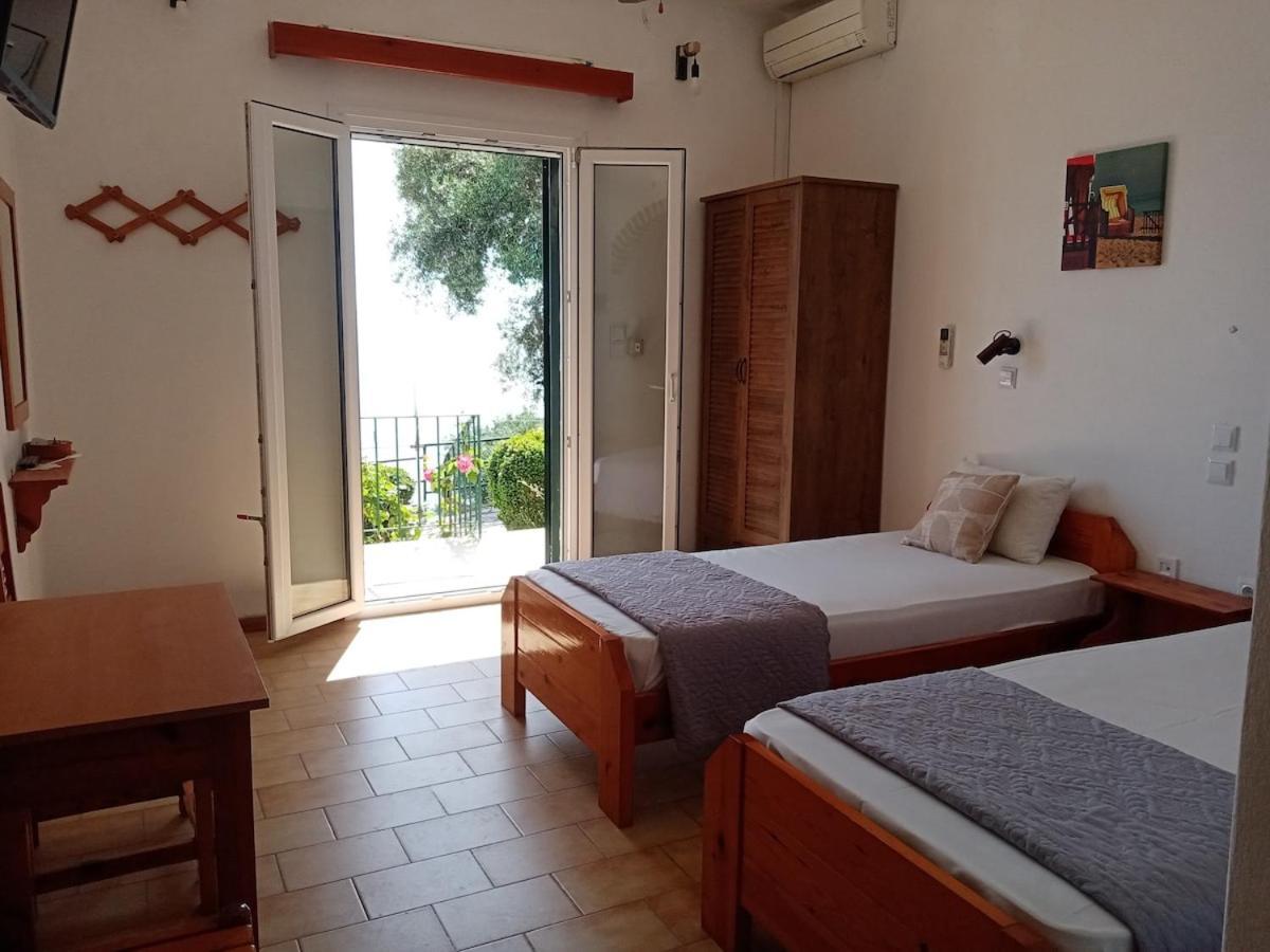 Villa Fourtuna Apartment Agios Ioannis Peristerion Exterior photo
