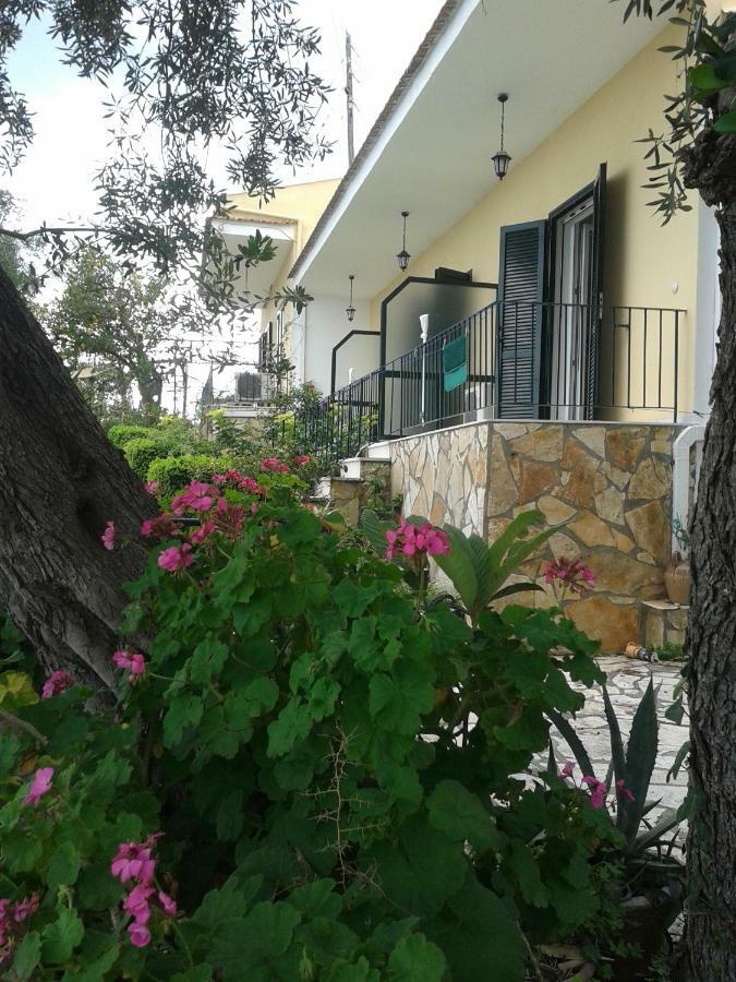 Villa Fourtuna Apartment Agios Ioannis Peristerion Exterior photo